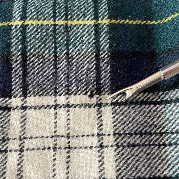 70s Green and Navy Plaid Vintage‎ Skirt - Picture 9 of 11